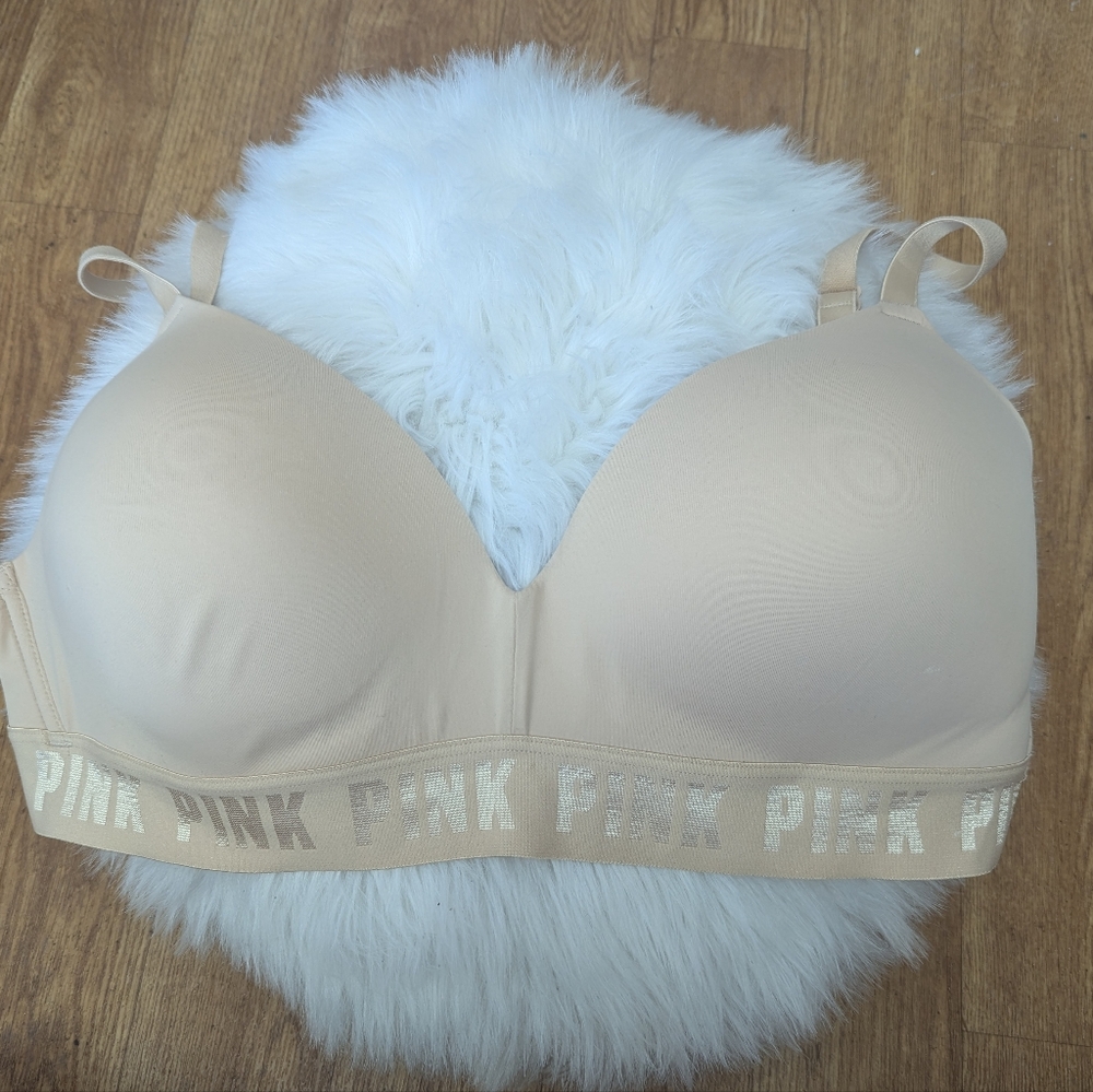 PINK Victoria's Secret Wear Everywhere Wireless Lightly Lined Tan Nude